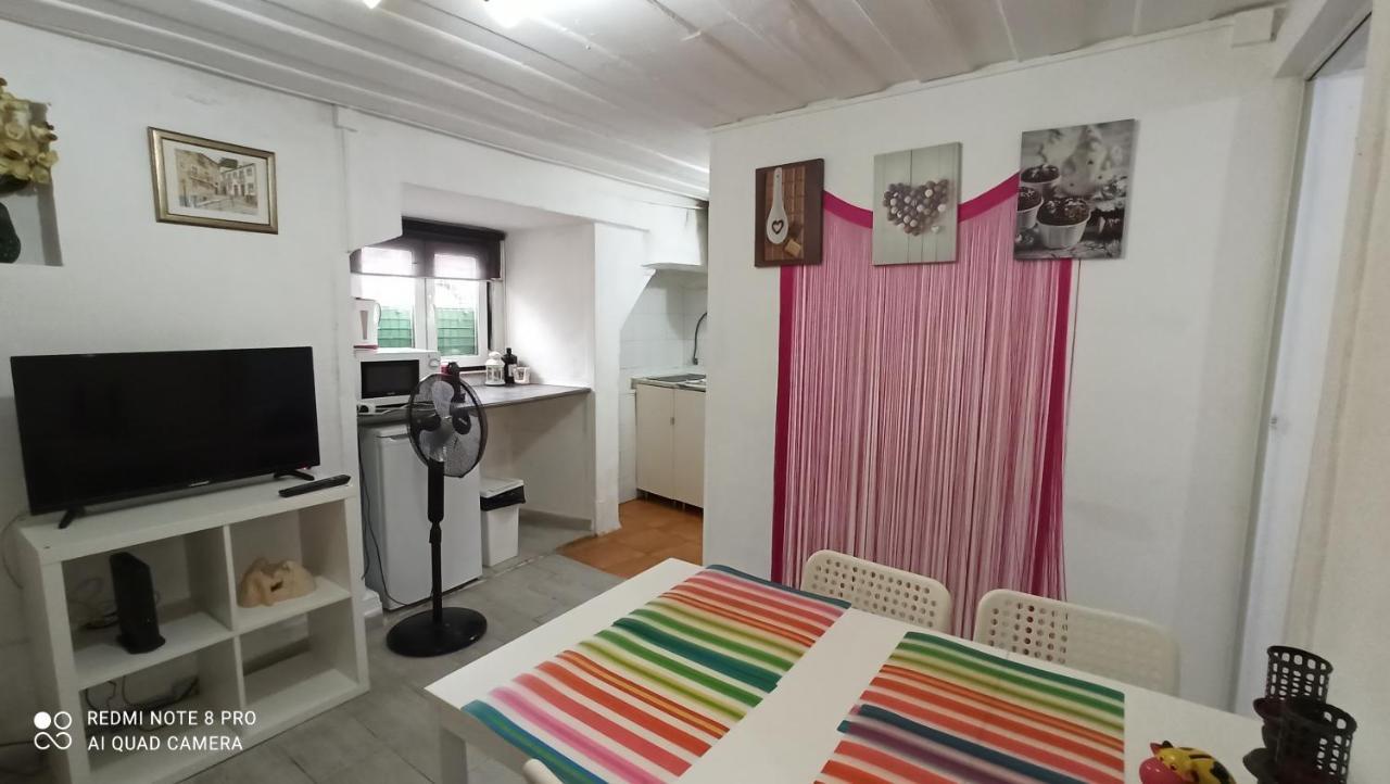 Martim Moniz Low Cost Apartment