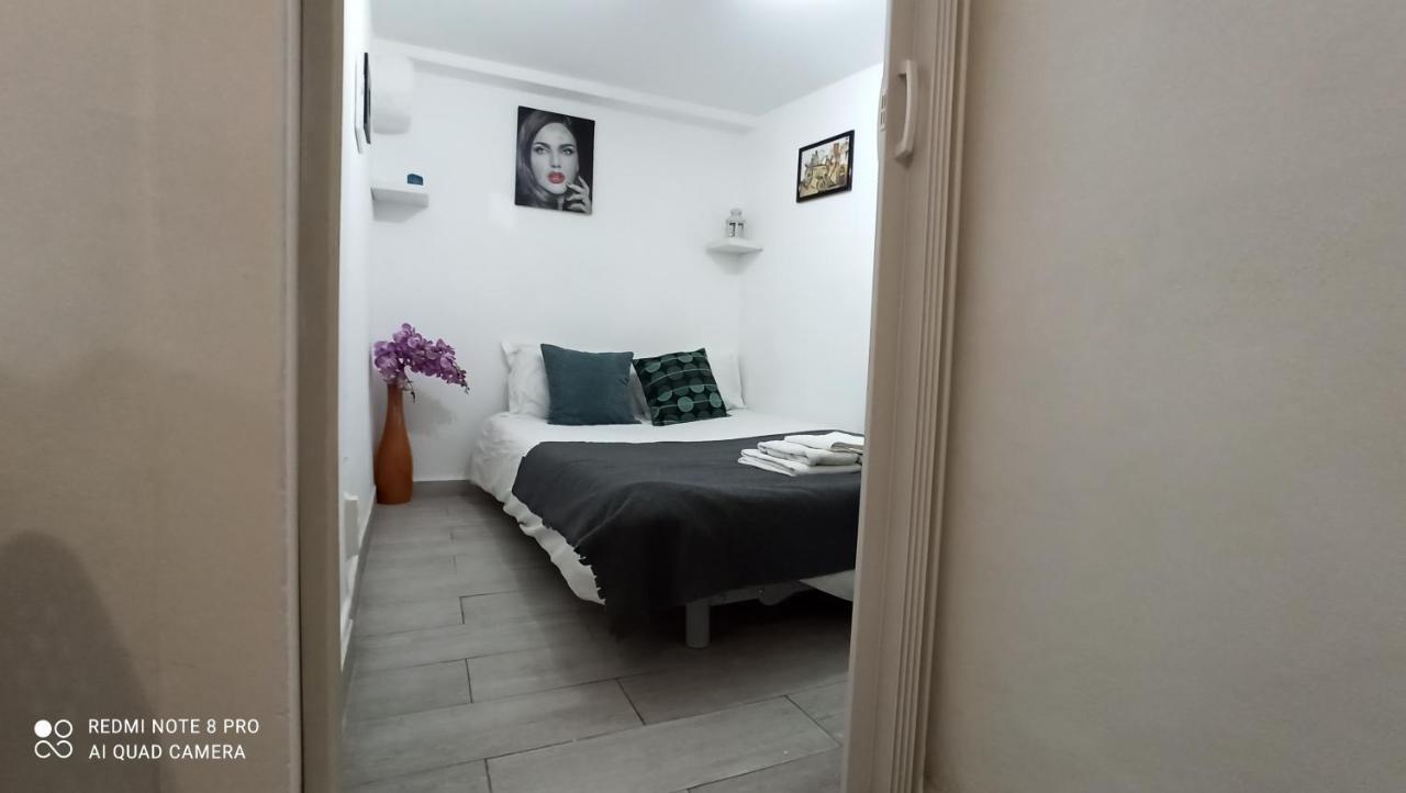 Martim Moniz Low Cost * Lisbon