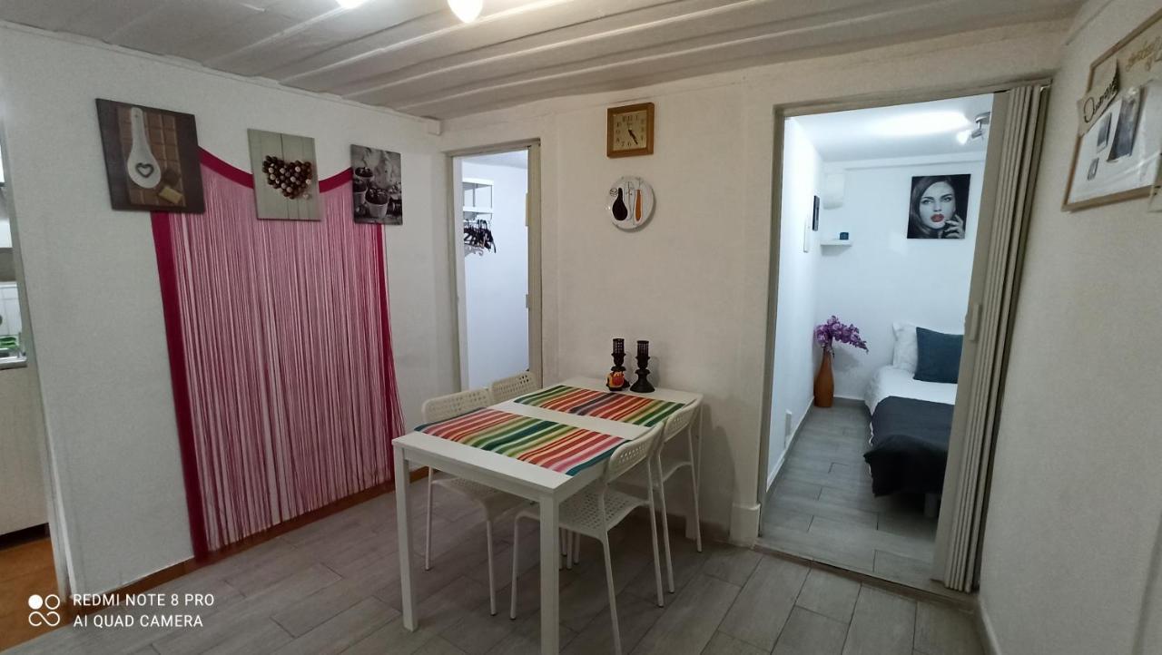 Martim Moniz Low Cost Apartment Lisbon